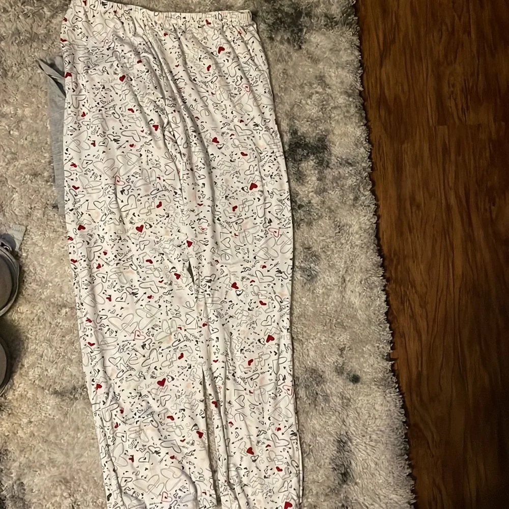 Pjs - Picture 2 of 3